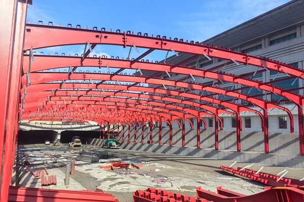 四川鋼結(jié)構(gòu)安裝流程詳解：從基礎(chǔ)到成型的專(zhuān)業(yè)步驟